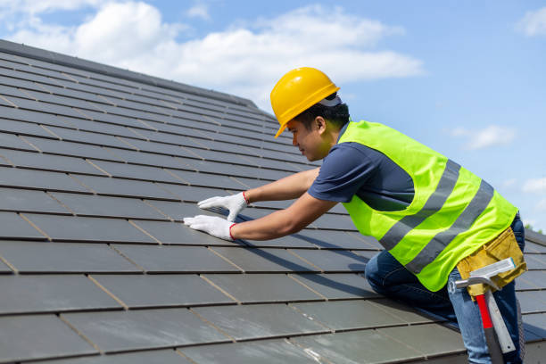 Best Emergency Roof Repair  in Roberts, WI